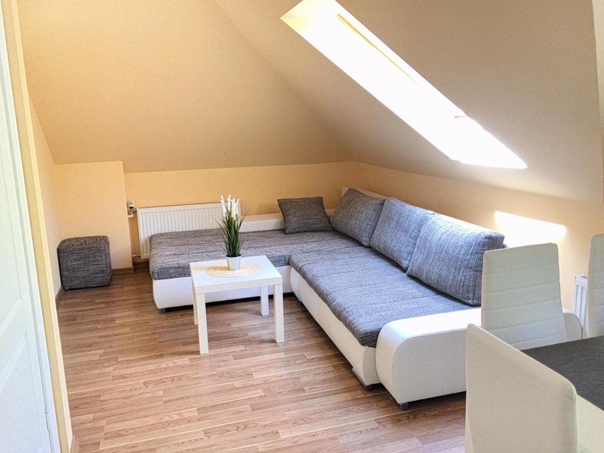Caramel Appartement Jūrkalne Buitenkant foto